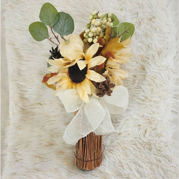 New Thanksgiving 17" Harvest Artificial Premade Floral Centerpiece - Picture 1 of 5